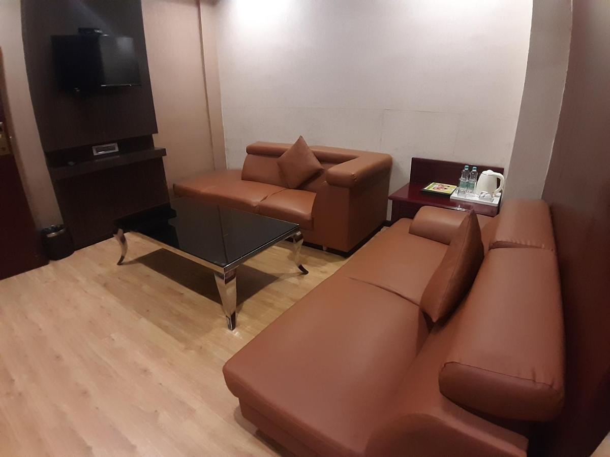 Hotel Palmyra Grand Suite - Tirunelveli Eksteriør bilde